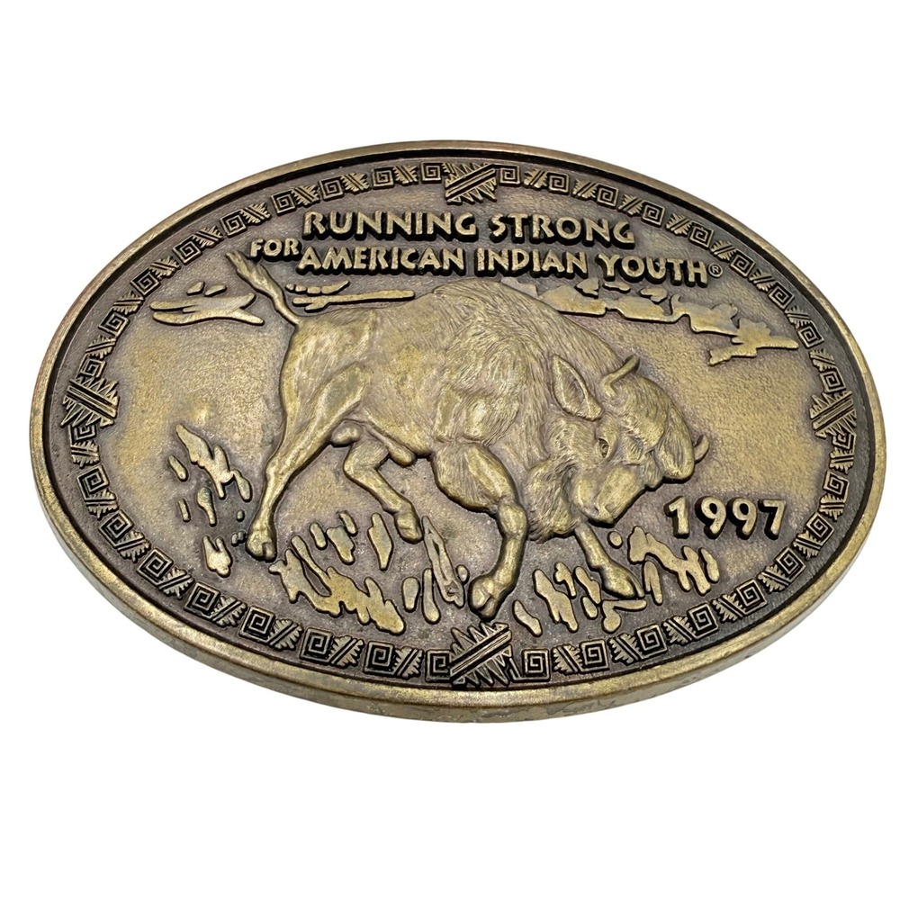 Running Strong Belt Buckle Mens Brass 1997 Buffalo American Indian Youth Oval